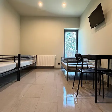 Kwadrat Hostel